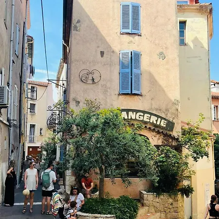 Daire Lumineux Grand 2pieces Antibes, Vieil